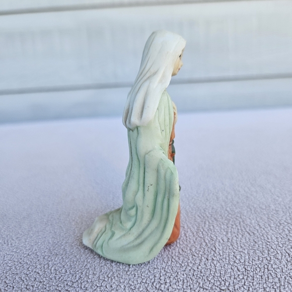 VTG Garden Ridge Nativity Replacement Virgin Mary Blessed Mother 3.5" Christmas - Picture 2 of 6